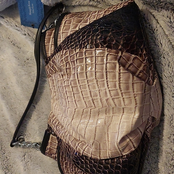 NWT Vera Wang Hobo Alligator purse - Picture 3 of 6